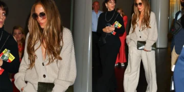 Jennifer Lopez Spotted Leaving Lincoln Center After Enjoying a Play in NYC