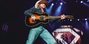 Cody Johnson Cancels 2025 Tour After Burst Eardrum — “I Pray for Full Healing”